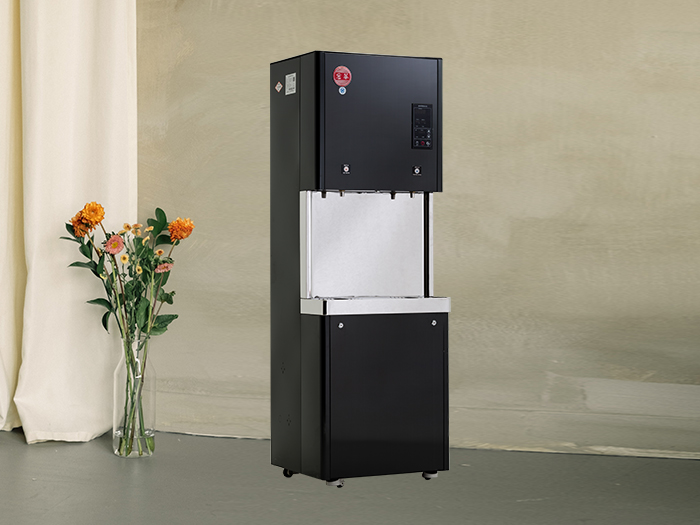 宏華連續(xù)式電開水器 讓您能夠隨時(shí)享受到溫暖的熱水 宏華連續(xù)式電開水器 讓您能夠隨時(shí)享受到溫暖的熱水